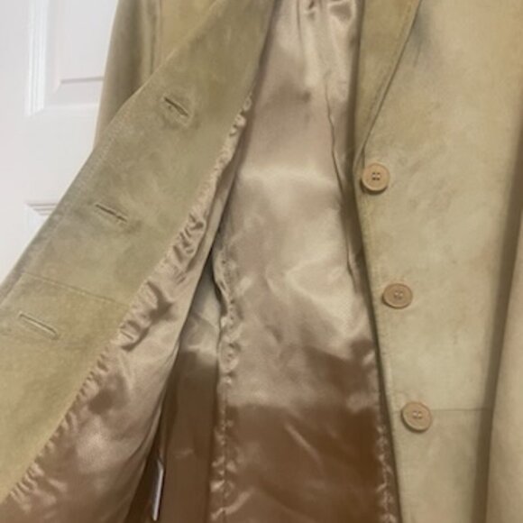 Danier Genuine Leather Jacket and Matching Skirt - Picture 4 of 5